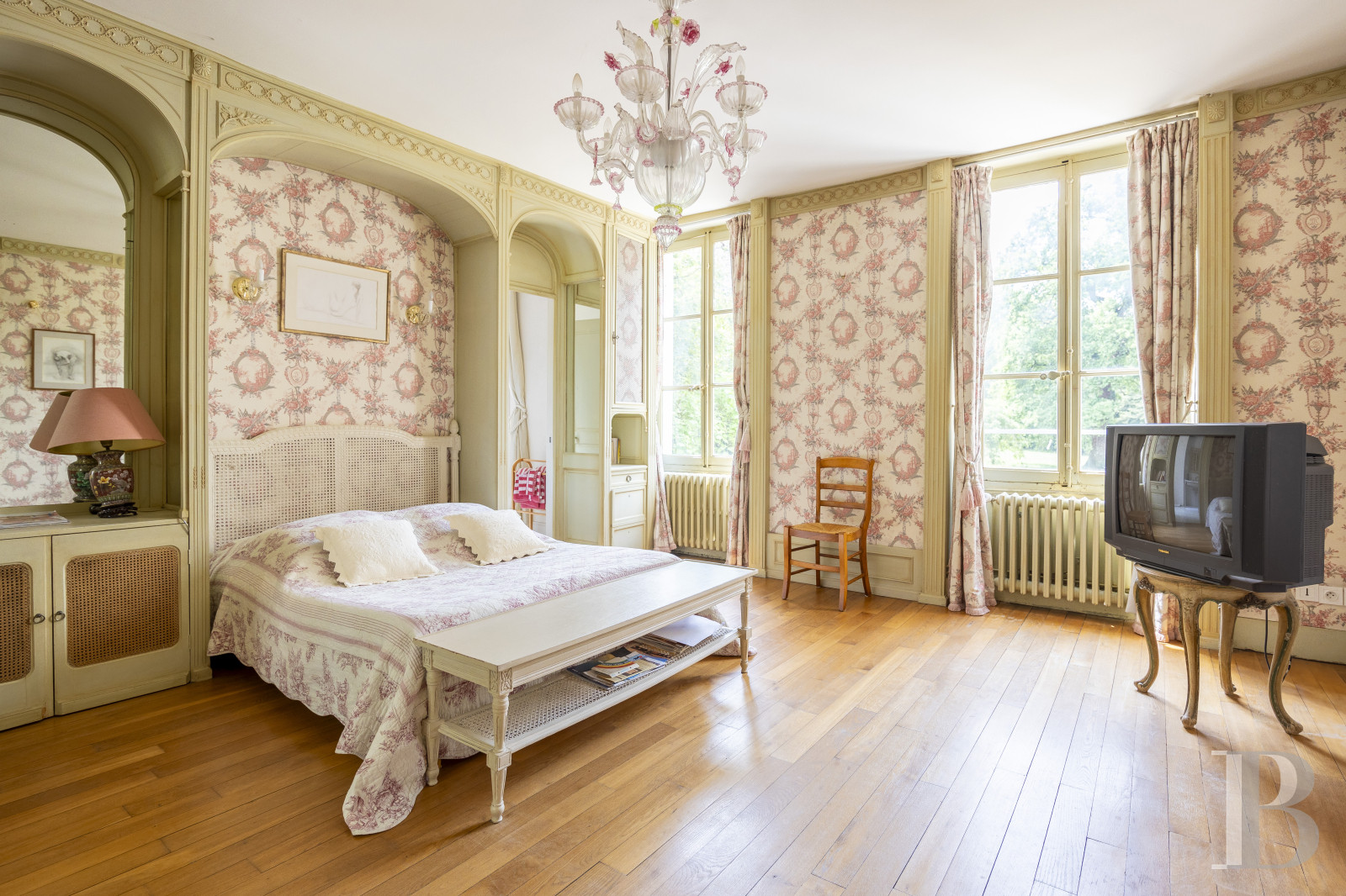 Au sud du Loiret, à Bonny-sur-Loire, un château d’inspiration Directoire entouré de bois - photo  n°24